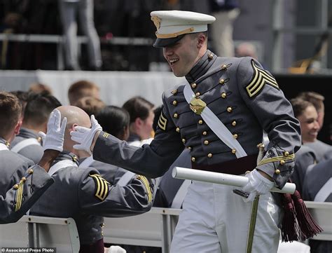 Dunford urges West Point graduates to embrace change | Daily Mail Online