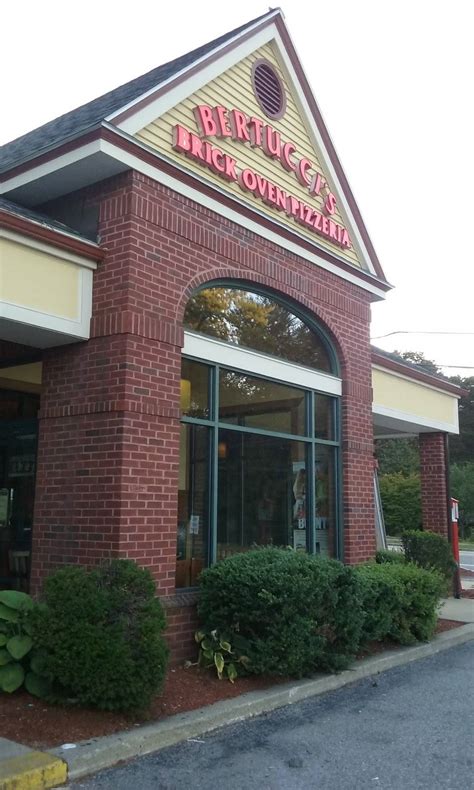 Bertucci's Italian Restaurant | 14 Littleton Rd, Chelmsford, MA 01824, USA