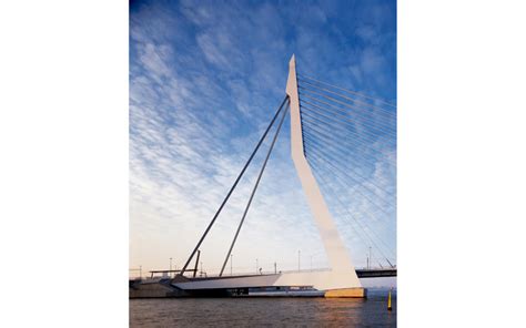 Erasmus Bridge – Arch Journey