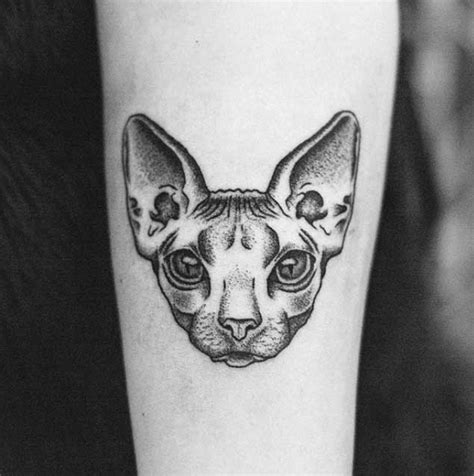 35 Unbelievable Cat Tattoos That Are Guaranteed To Leave You Thoroughly Impressed - TattooBlend