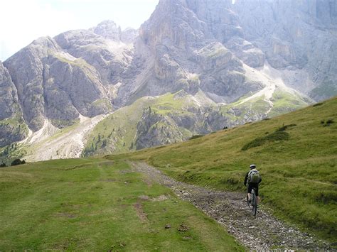 Free Images : walking, hiking, trail, meadow, hill, adventure, valley, mountain range, fjord ...