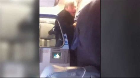 Video Captures JetBlue Pilot’s In-Flight Incident | Fox 8 Cleveland WJW