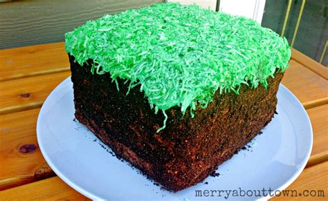 Minecraft Grass Block Cake Tutorial - Merry About Town