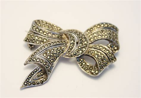 Elegant Vintage Marcasite Bow Brooch