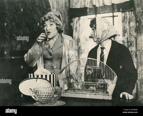 A TASTE OF HONEY (1961) DORA BRYAN, RITA TUSHINGHAM TOHY 003P Stock Photo, Royalty Free Image ...