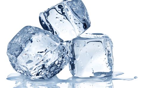 Ice Cubes On Face – 9 Amazing Beauty Benefits - Khushi Hamesha