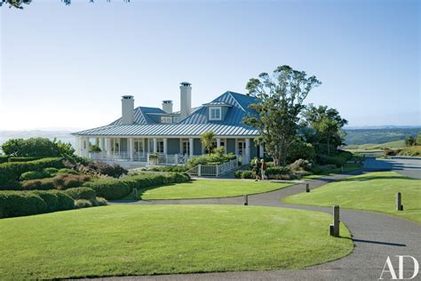 Designers Lawrence Sumich and Virginia Fisher Create a New Zealand Cottage | Architectural Digest