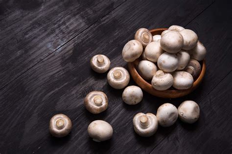 White Button Mushrooms | Mushroom Varieties 101