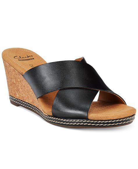 Clarks Collection Women's Helio Swan Wedge Sandals in Black - Save 23% | Lyst