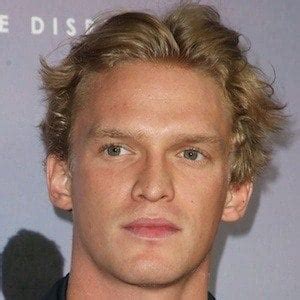 Cody Simpson - Bio, Facts, Family | Famous Birthdays