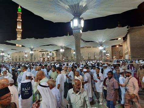 Beautiful Night Time View Of Masjid Alnabawi Madinah Stock Photo ...