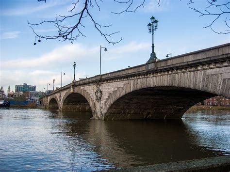 Kew Bridge | London Bridges | Raingod