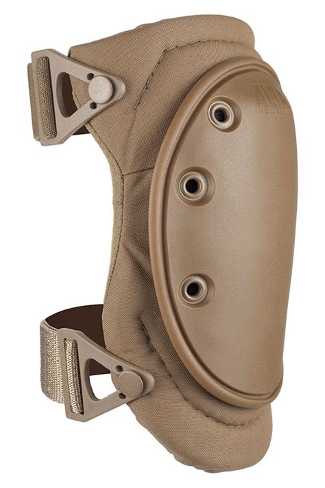 Best tactical knee pads for military and combat - kneesafe.com