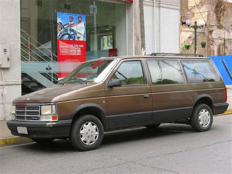 1993 Dodge Grand Caravan ES - Passenger Minivan 3.3L V6 AWD auto