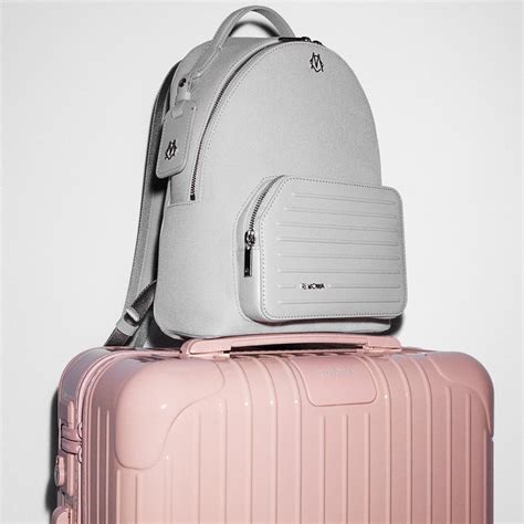 Rimowa Luggage Review - Must Read This Before Buying