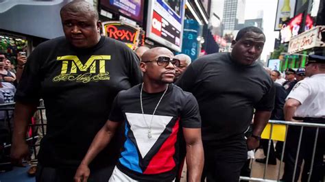 Floyd Mayweather's Bodyguard 2016 - Fight Of The Century Winner - YouTube