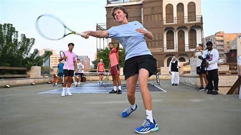 Look Who's Next! Players Pose For Official 2023 Next Gen ATP Finals Photo | ATP Tour | Tennis