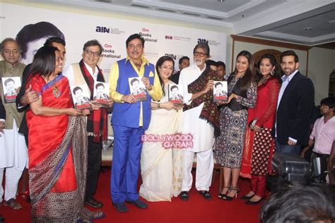 Shatrughan Sinha launches biography Anything But Khamosh - Bollywood Garam