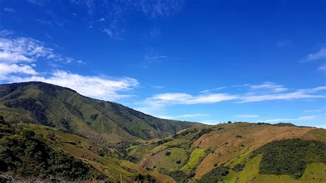 Carreteras en Colombia, fotos sobre la carretera, cielo colombiano, vista sobre Colombia ...