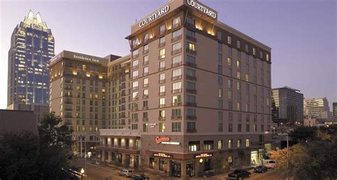 Courtyard Austin Downtown/Convention Center is located near the ...