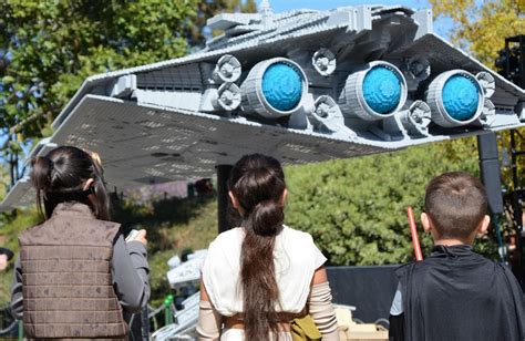 'The Force Awakens' Miniland Officially Revealed At Legoland California ...