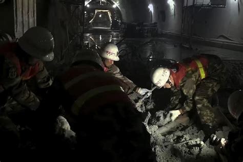 Four dead, eight missing in south-west China tunnel collapse | The ...