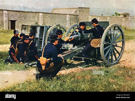 First World War 1914 Infantry 75 mm gun cannon French Army Battle of the Marne France 1914 ...