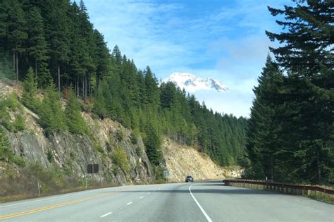 Wordless Wednesday - Mount Hood Highway Road Trip - Travelways