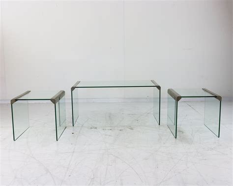 Minimalistic Italian design glass nesting tables