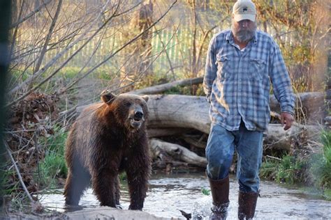 Project Grizzly: Can one man send two grizzlies back into the wild?