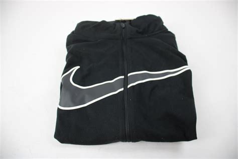 Nike Clothing Lot, 2 Pieces | Property Room