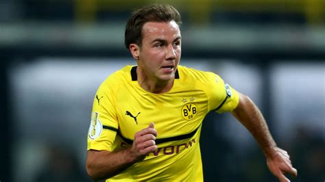 Arsenal transfer news: Borussia Dortmund star Mario Gotze responds to Gunners links | Sporting ...