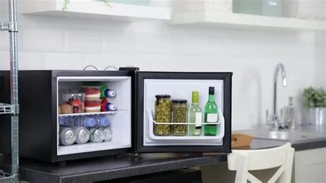 Best Mini Fridge Reviews - For Your Snacks & Beverages - Archute