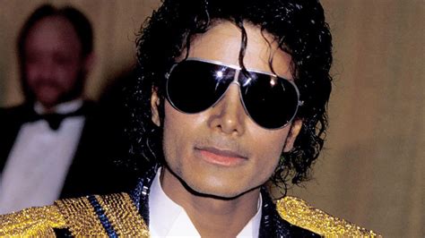 35 Years After Thriller, Michael Jackson’s Iconic Sunglasses Get a ...