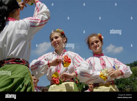 dance to the music Stock Photo - Alamy