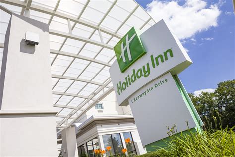 Holiday Inn Salem- Salem, NH Hotels- First Class Hotels in Salem- GDS ...