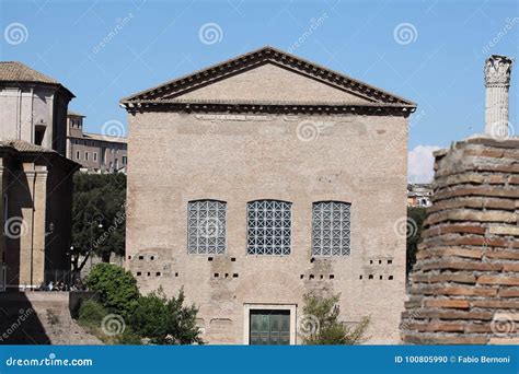 Rome, Senate House in Roman Forum Editorial Image - Image of roman ...