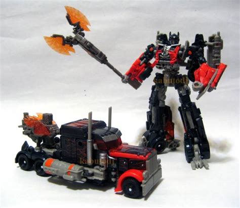 Dark Of The Moon Battle Axe Optimus Prime - Transformers News - TFW2005