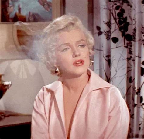 Pin by MillionDollarRedhead® on MillionDollarRedhead® ~ Marilyn Monroe | Bad girl aesthetic ...