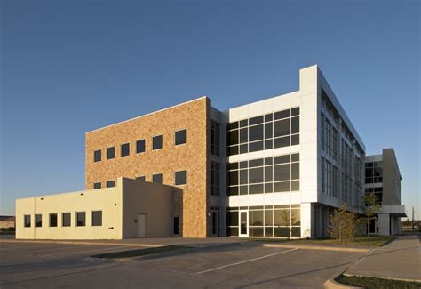 McKinney Medical Arts Center - GSR Andrade Architects