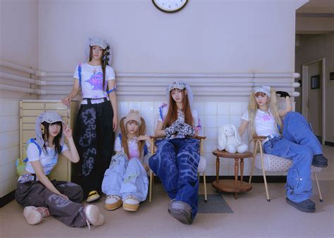 NewJeans (뉴진스) 'OMG' Official MV「NewJeans 1st Single 'OMG'｣ ♪♬ - Pantip