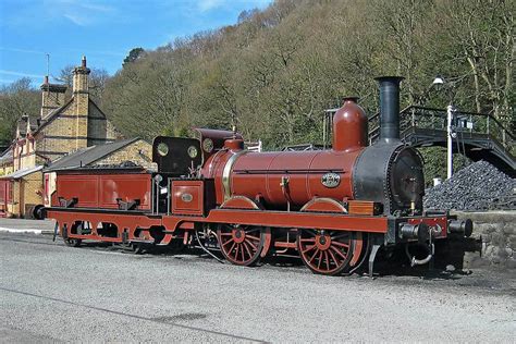 Photo by Richard Woods | Train, Vintage train, Locomotive