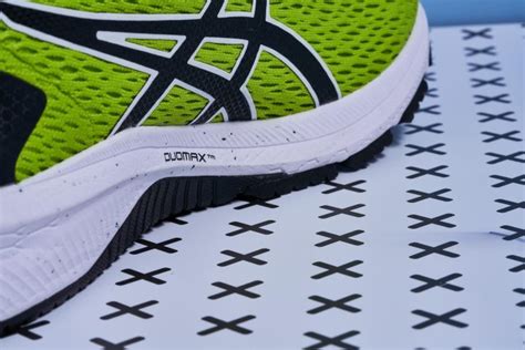 Cut in half: ASICS GT 1000 9 Review | RunRepeat