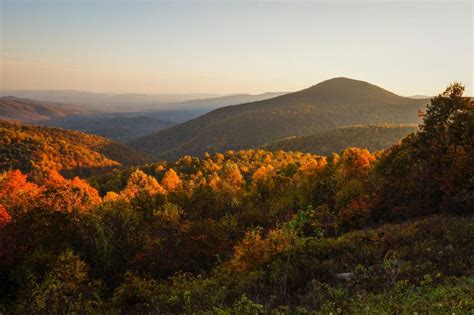 8 Ways to Enjoy Shenandoah National Park Fall Colors - The National ...