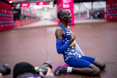 Phenomenon Kiptum sets a date with history in Chicago Marathon, seeking the world record | Marca