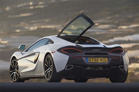 2017 McLaren 570GT First Drive