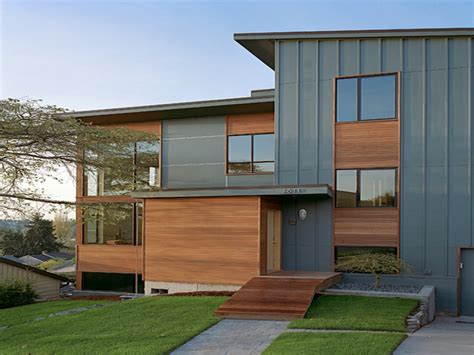 board and batten siding contemporary home - Google Search | House exterior, Exterior house ...