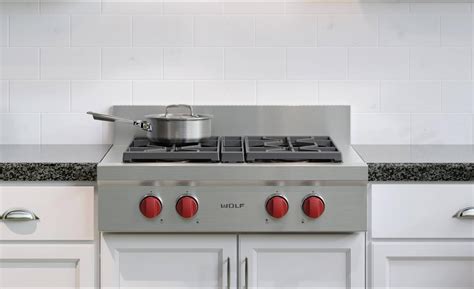 Wolf 30" Sealed Burner Rangetop - 4 Burners (SRT304) | Country cottage kitchen, Range top ...