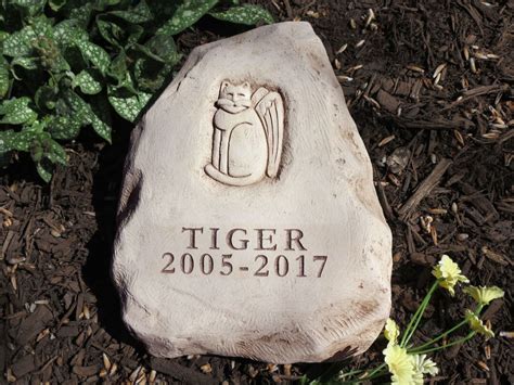 Pet Memorial Stone Sculpture, Pet Stone Memorial, Engraved Stone ...