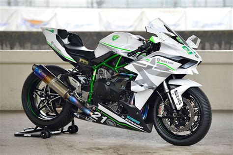 Planet Japan Blog: Kawasaki Ninja H2R by Trickstar